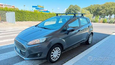 FORD FIESTA UNICO PRO €5200