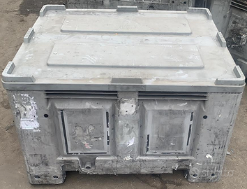 Bins Usati Impilabili con Coperchio 