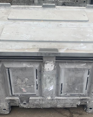 Bins Usati Impilabili con Coperchio 