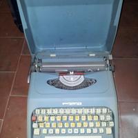 Macchina da scrivere Olivetti Antares Compact26