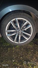 Cerchi e gomme da 18 pollici