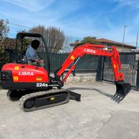 E132 Escavatore 26 q Libra 224 S