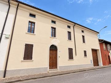 CASA SEMINDIPENDENTE A SOLAROLO RAINERIO