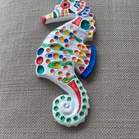 Cavalluccio marino in terracotta da appendere