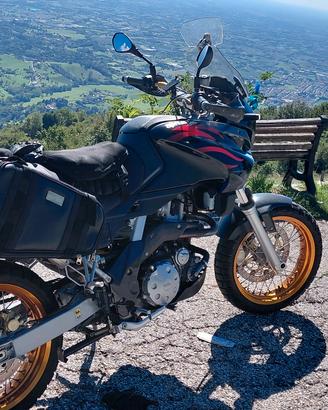 aprilia pegaso strada factory 650