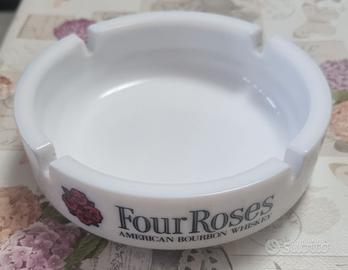 set di 3 posac. Bacardi 8 , Four Roses, XXXX
