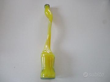 Bottiglia vintage vetro  contorto.