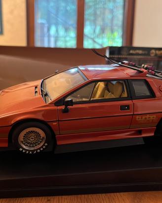 Autoart lotus esprit 1/18 007