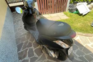 Sccoter 50 black edition