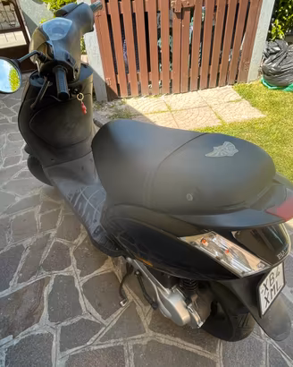 Sccoter 50 black edition