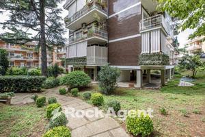 LUMINOSO ED AMPIO BILOCALE CON P.AUTO COPERTO E CA