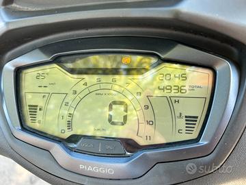 Piaggio Beverly 300 - 2023