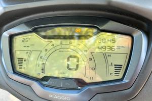 Piaggio Beverly 300 - 2023