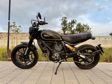 Ducati Scrambler 803 custom come NUOVA
