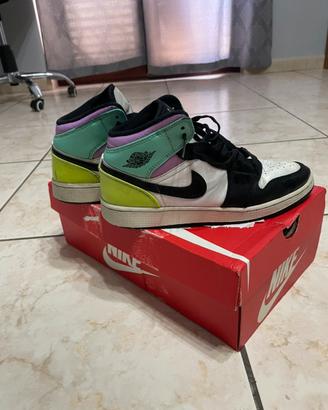 Air Jordan 1 Mid