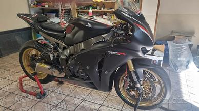 Honda cbr 1000 (Pista)