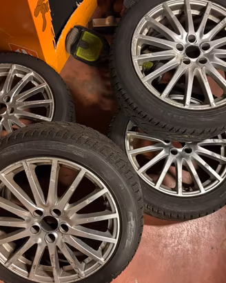 Gomme invernali con cerchi Alfa Romeo