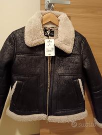 montoncino nero con interno in morbido teddy