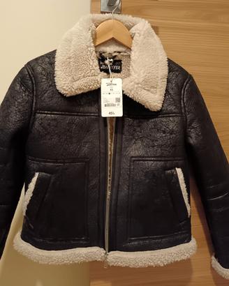 montoncino nero con interno in morbido teddy