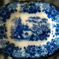 Antico piatto Bel piatto in ceramica inglese