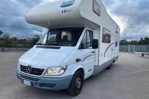 McLouis Stirling 701 – Mercedes Sprinter 316 – 7 P