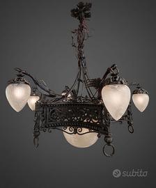 Antico Lampadario in Ferro