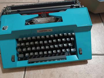 Macchina da scrivere Torpedo del 1980