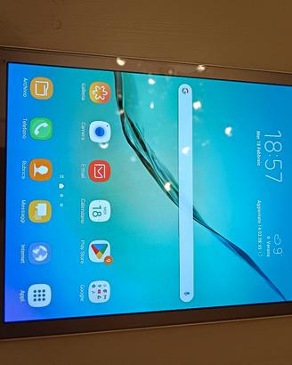 Tablet SAMSUNG GALAXY TAB SM-T819