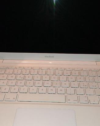 MacBook unibody white 2009