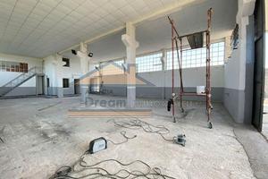 Capannone Via Carrafiello