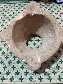 Mortaio antico in pietra