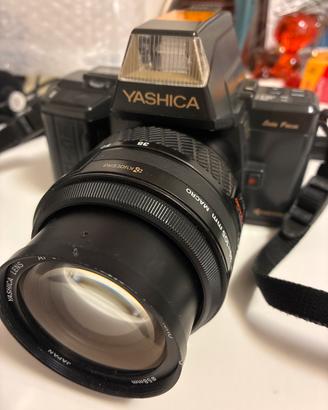 Macchina fotografica Yashika 230 AF