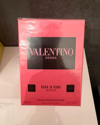 Valentino Born in Roma