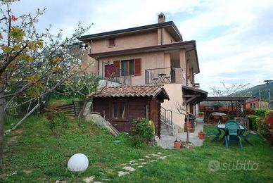 VILLA UNIFAMILIARE A CANNETO - PERUGIA