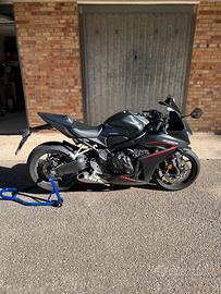 Honda CBR 650R e-clutch 35KW