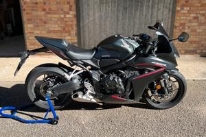 Honda CBR 650R e-clutch 35KW