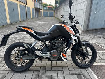 Duke 200 ABS