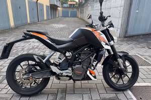 Duke 200 ABS