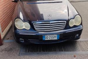 Mercedes classe c 220 anno 2004 disel