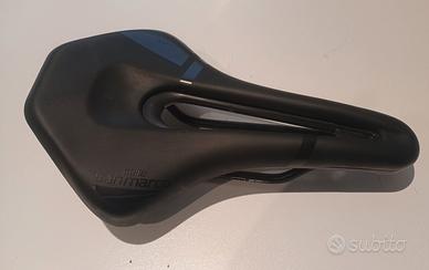 SELLA SAN MARCO S CARBON WIDE + SELLA CORSA