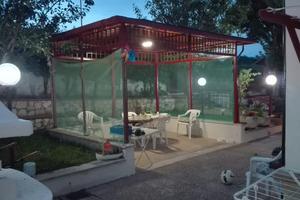 Casa con entrata indipendente a sante marie