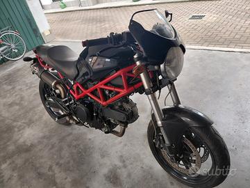Ducati 695