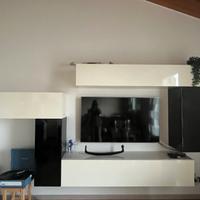 Parete attrezzata da soggiorno/salotto