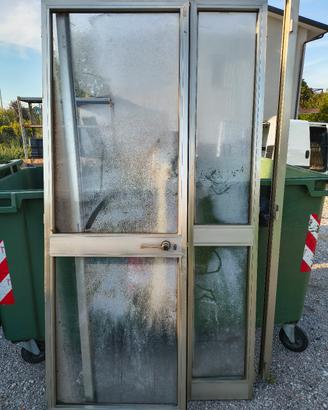 Porta di alluminio