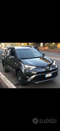 TOYOTA RAV4 2.0 D-4D 2WD Style