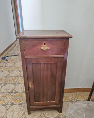 Mobiletto Vintage arte povera –  da Restauro 