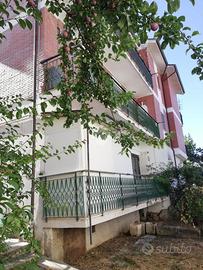 3 LOCALI A OLEVANO ROMANO