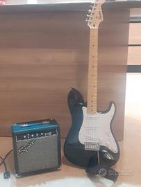 Fender Squier Stratocaster usata con amplificatore