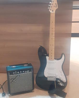 Fender Squier Stratocaster usata con amplificatore