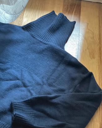 Maglione collo alto nuovo con cartellino